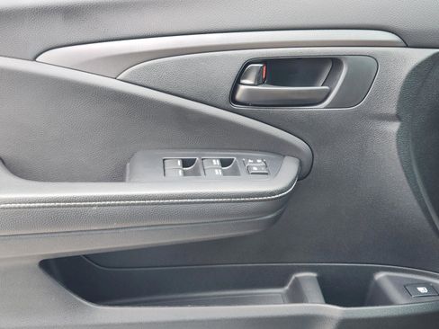 Certified 2025 Honda Ridgeline Sport image 24