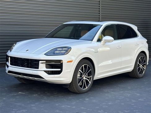 New 2026 Porsche Cayenne image 1
