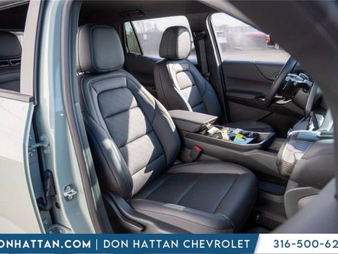 New 2026 Chevrolet Equinox LT w/ Convenience Package II image 25