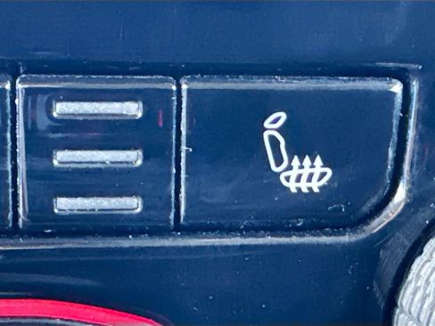 Used 2023 Jeep Grand Cherokee Limited image 25