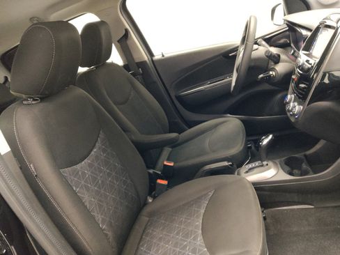 Used 2021 Chevrolet Spark LT image 21