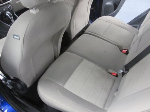 Used 2021 Ford EcoSport S AWD/4WD image 22