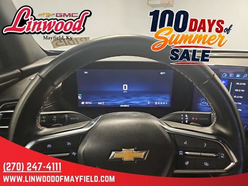 Used 2026 Chevrolet Traverse LT AWD/4WD image 24