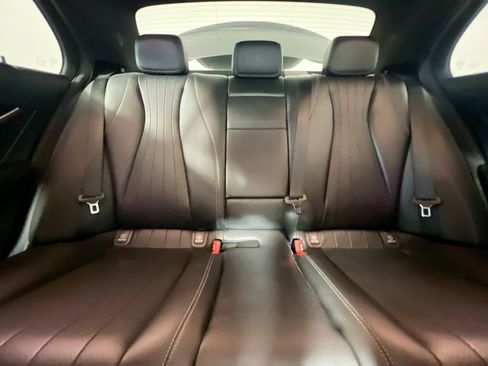 Used 2022 Mercedes-Benz E 350 Sedan image 33