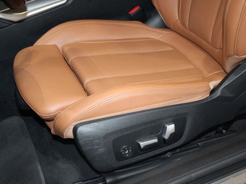 Used 2022 BMW 430i Coupe w/ M Sport Package image 15