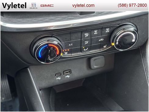 Used 2024 Buick Encore GX Preferred w/ Comfort Package image 26