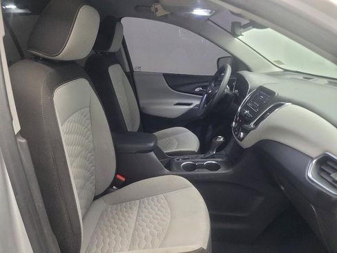 Used 2021 Chevrolet Equinox LS w/ LS Convenience Package FWD image 21