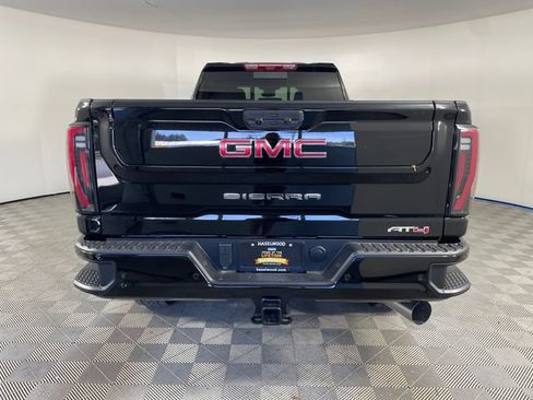 New 2026 GMC Sierra 2500 AT4 w/ AT4 Premium Plus Package AWD/4WD image 24
