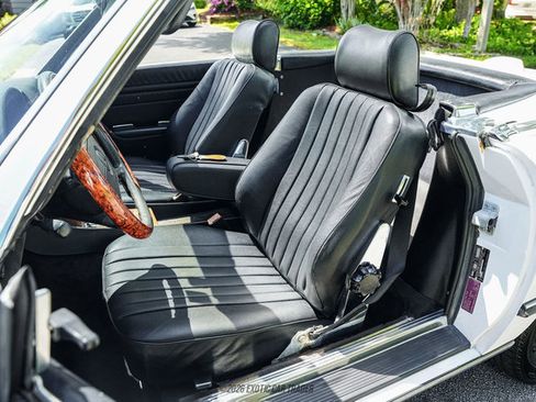 Used 1987 Mercedes-Benz 560 SL image 31