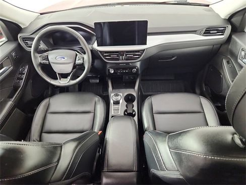 Used 2023 Ford Escape Platinum image 12