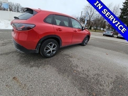 Used 2023 Honda HR-V EX-L image 3
