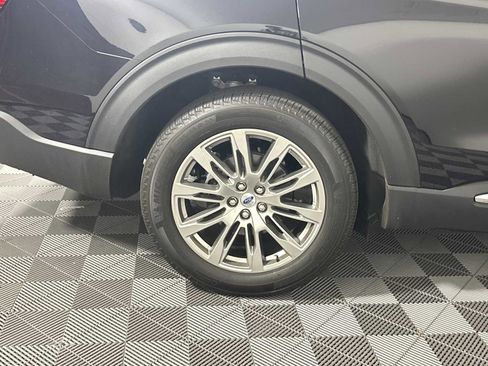 Used 2025 Ford Explorer Platinum RWD image 21
