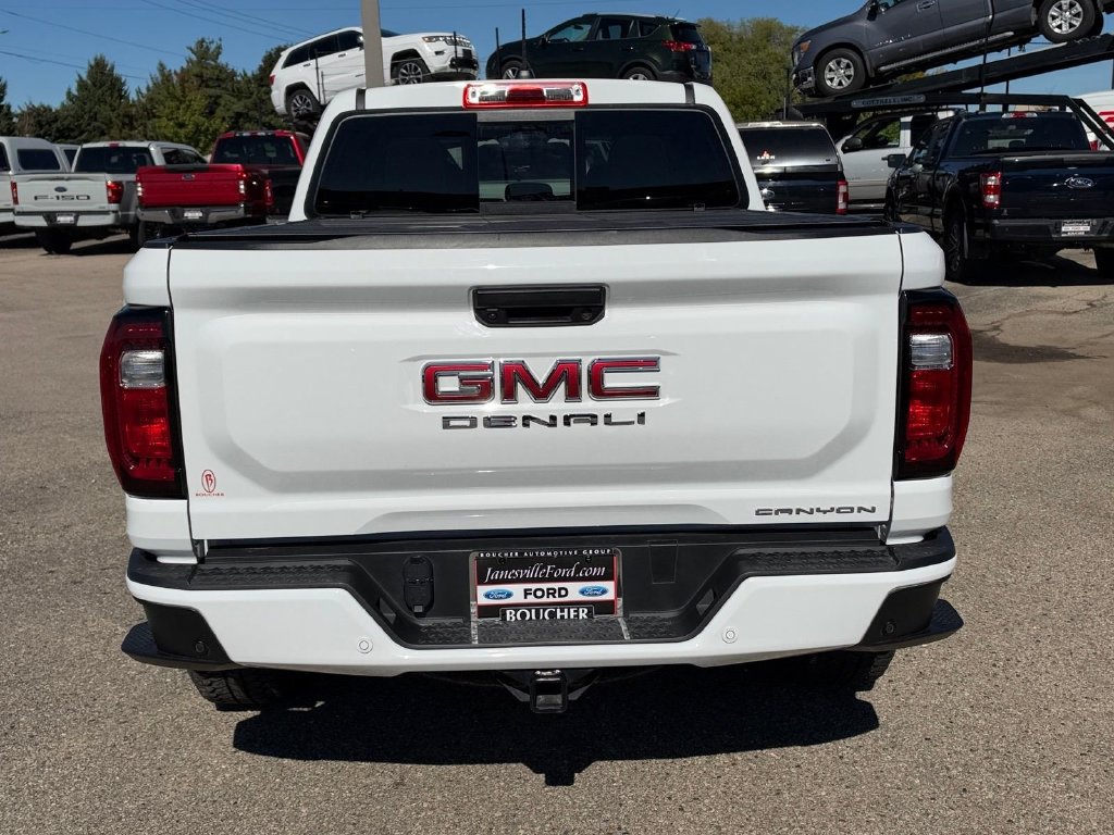Used 2024 GMC Canyon Denali AWD/4WD image 4
