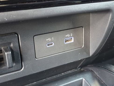 Used 2020 Nissan Titan PRO-4X w/ Pro-4x Utility Package image 35