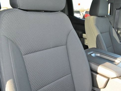 Used 2020 Chevrolet Silverado 1500 Custom w/ Custom Value Package image 21