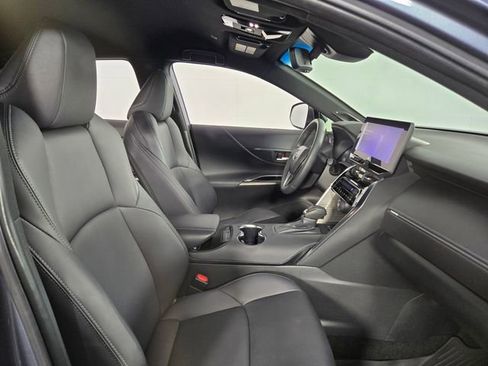 Used 2024 Toyota Venza XLE AWD/4WD image 15