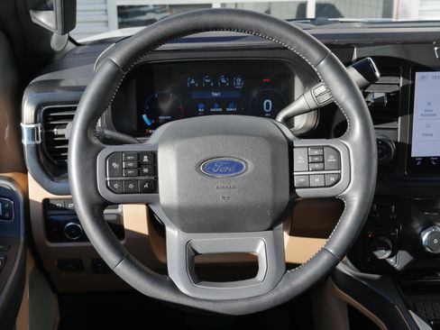Used 2024 Ford F250 Lariat w/ Lariat Ultimate Package image 7