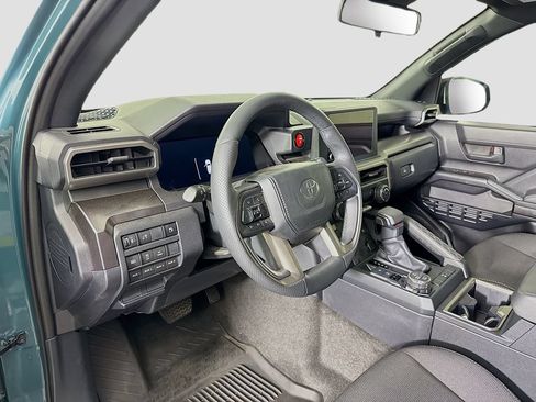 Certified 2025 Toyota 4Runner TRD Off-Road AWD/4WD image 9