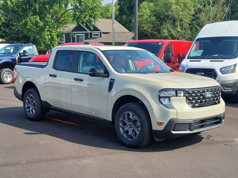 New 2025 Ford Maverick XLT w/ XLT Luxury Package image 39