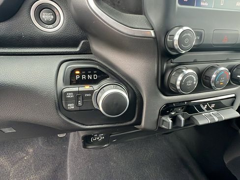 Used 2024 RAM 2500 Big Horn w/ Bed Utility Group image 31