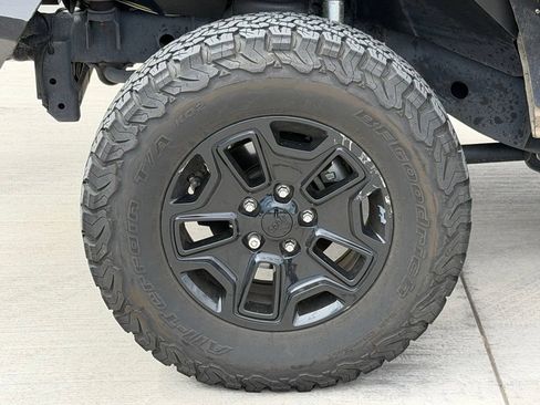 Used 2017 Jeep Wrangler Sport AWD/4WD image 7
