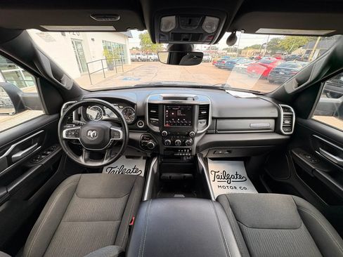 Used 2022 RAM 1500 Big Horn AWD/4WD image 17