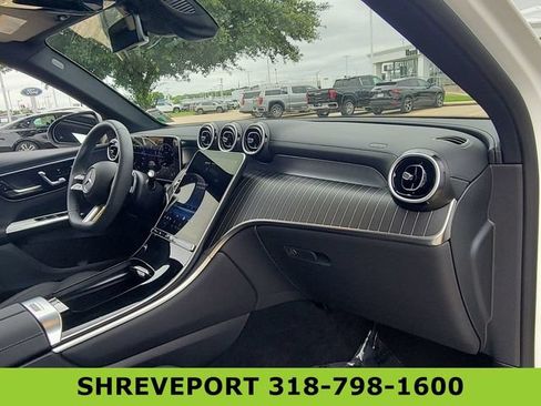 Used 2025 Mercedes-Benz GLC 300 image 29