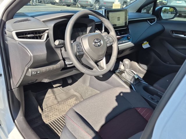 Used 2027 Toyota Corolla SE FWD image 4