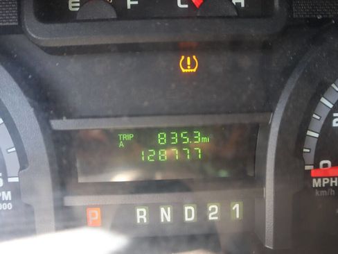 Used 2011 Ford E-250 and Econoline 250 w/ PWR Group image 12