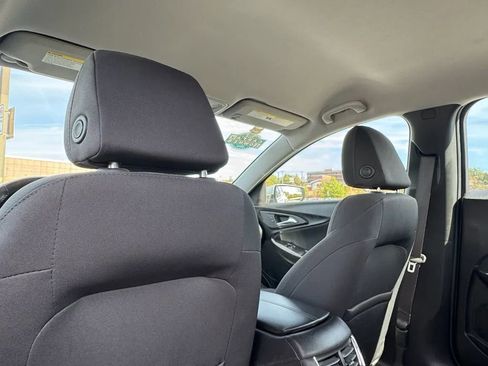 Used 2017 Chevrolet Malibu LT w/ Driver Confidence Package image 23