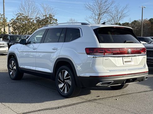 New 2026 Volkswagen Atlas SEL image 3