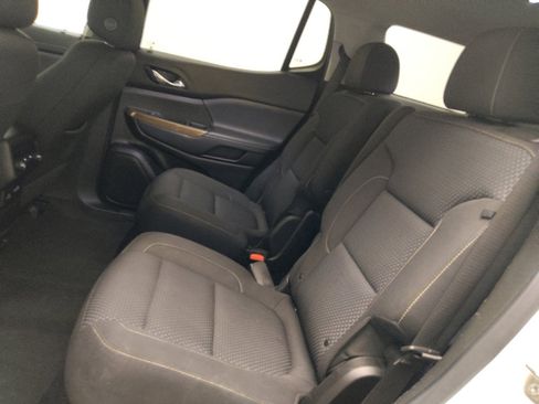 Used 2021 GMC Acadia SLE w/ Driver Convenience Package FWD image 18