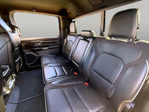 Used 2022 RAM 1500 Laramie AWD/4WD image 19
