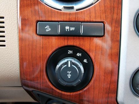 Used 2016 Ford F250 King Ranch w/ FX4 Off-Road Package image 35