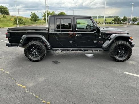 Used 2020 Jeep Gladiator Rubicon AWD/4WD image 3