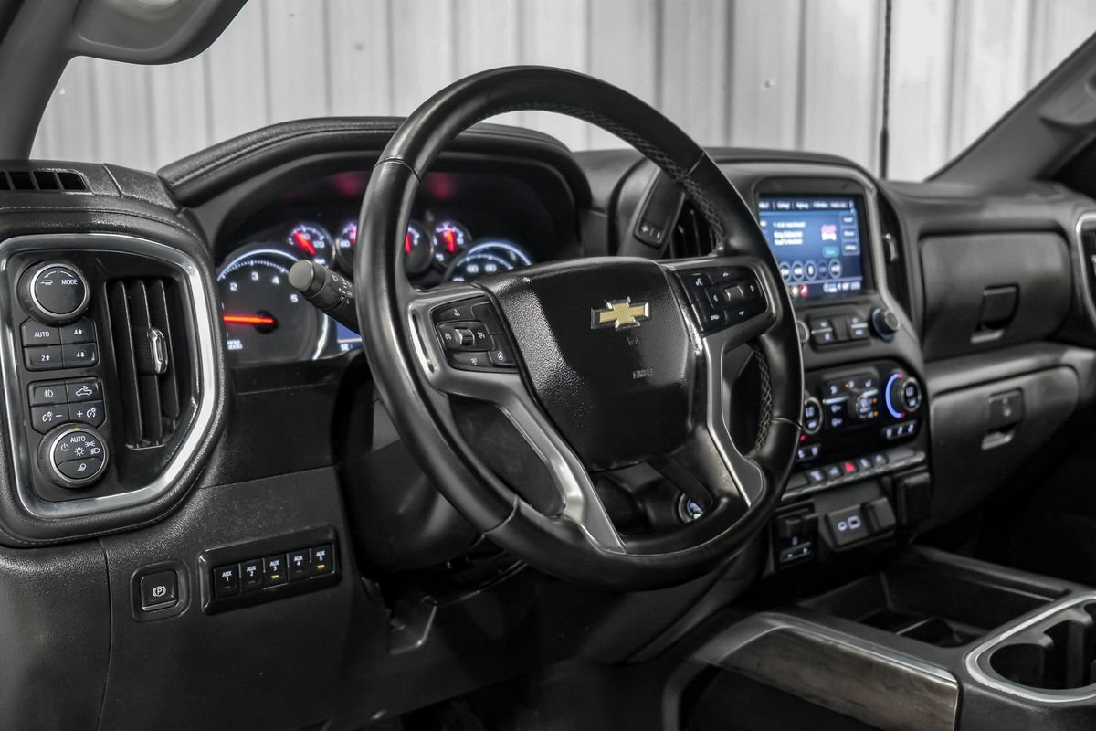 Used 2023 Chevrolet Silverado 2500 LTZ w/ LTZ Convenience Package AWD/4WD image 15