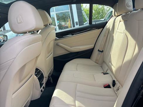 Used 2017 BMW 530i xDrive AWD/4WD image 14