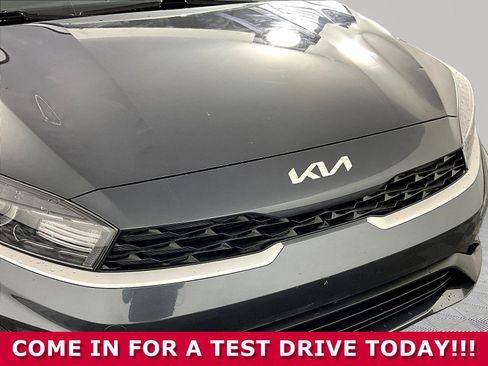 Certified 2022 Kia Forte LXS FWD image 28