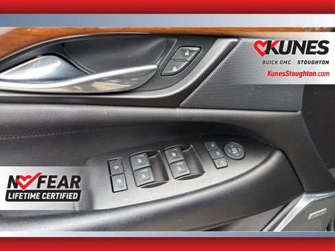 Used 2020 Cadillac Escalade Premium Luxury image 18