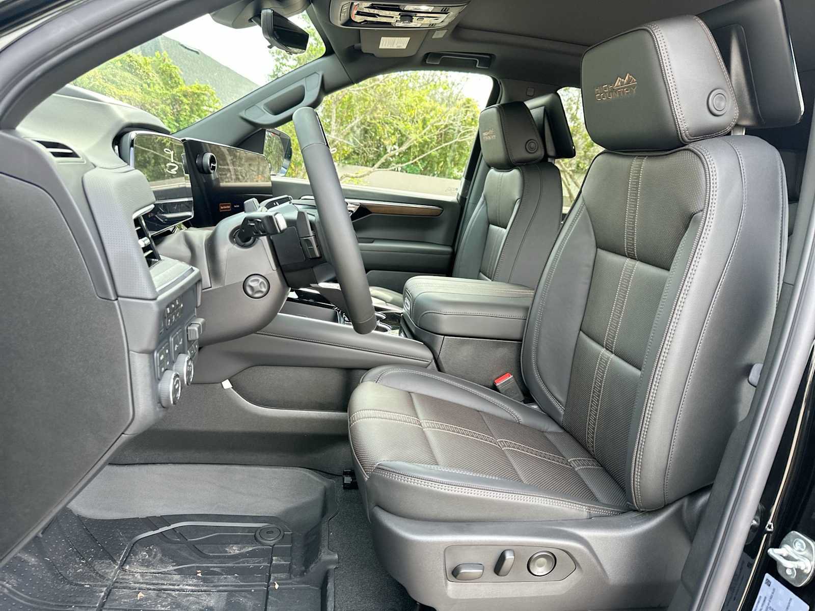 New 2027 Chevrolet Tahoe High Country AWD/4WD image 15