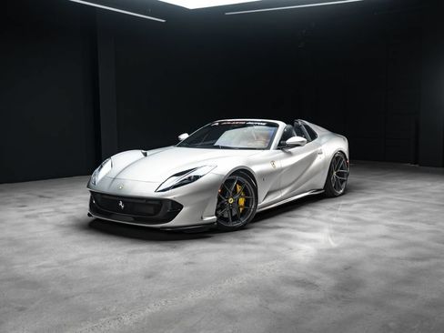 Used 2021 Ferrari 812 GTS RWD image 63