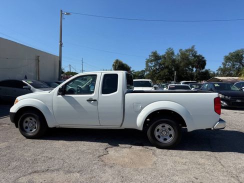 Used 2013 Nissan Frontier S RWD image 5