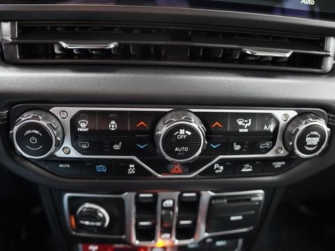 Certified 2025 Jeep Wrangler Unlimited Rubicon 4xe w/ Safety Group image 24