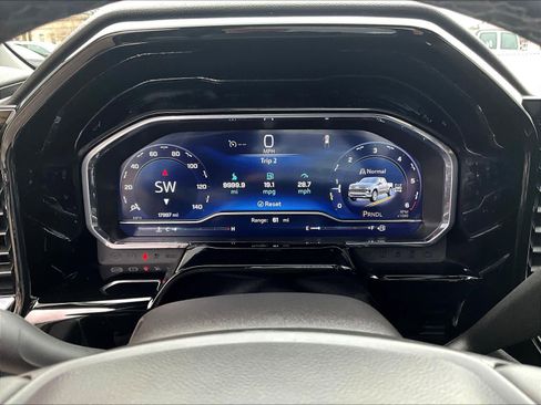 Used 2024 Chevrolet Silverado 1500 LT image 24