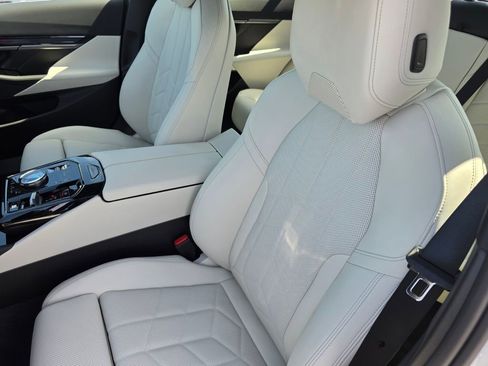 New 2027 BMW 530i RWD image 9