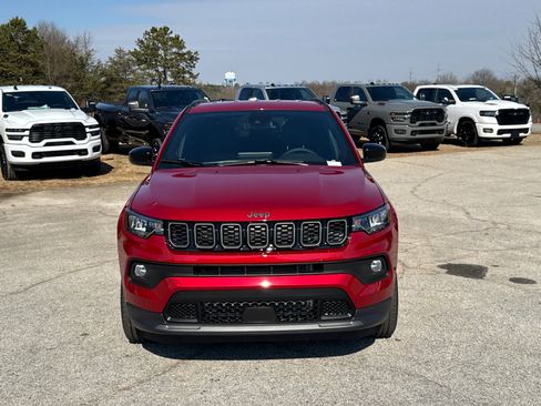 New 2026 Jeep Compass Latitude image 2