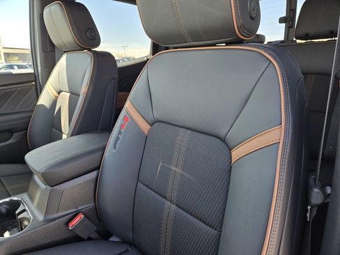 New 2026 GMC Canyon AT4 AWD/4WD image 14