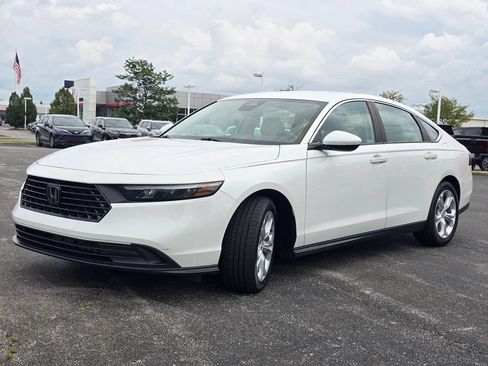 Used 2024 Honda Accord LX image 11