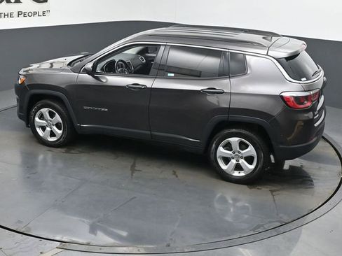 Used 2018 Jeep Compass Latitude w/ Popular Equipment Group AWD/4WD image 43