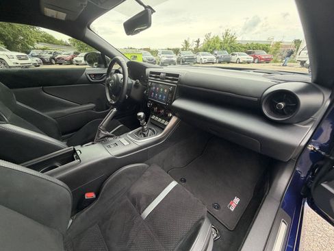Used 2023 Toyota GR86 Premium w/ ALL Weather Mat Package (TMS) RWD image 28